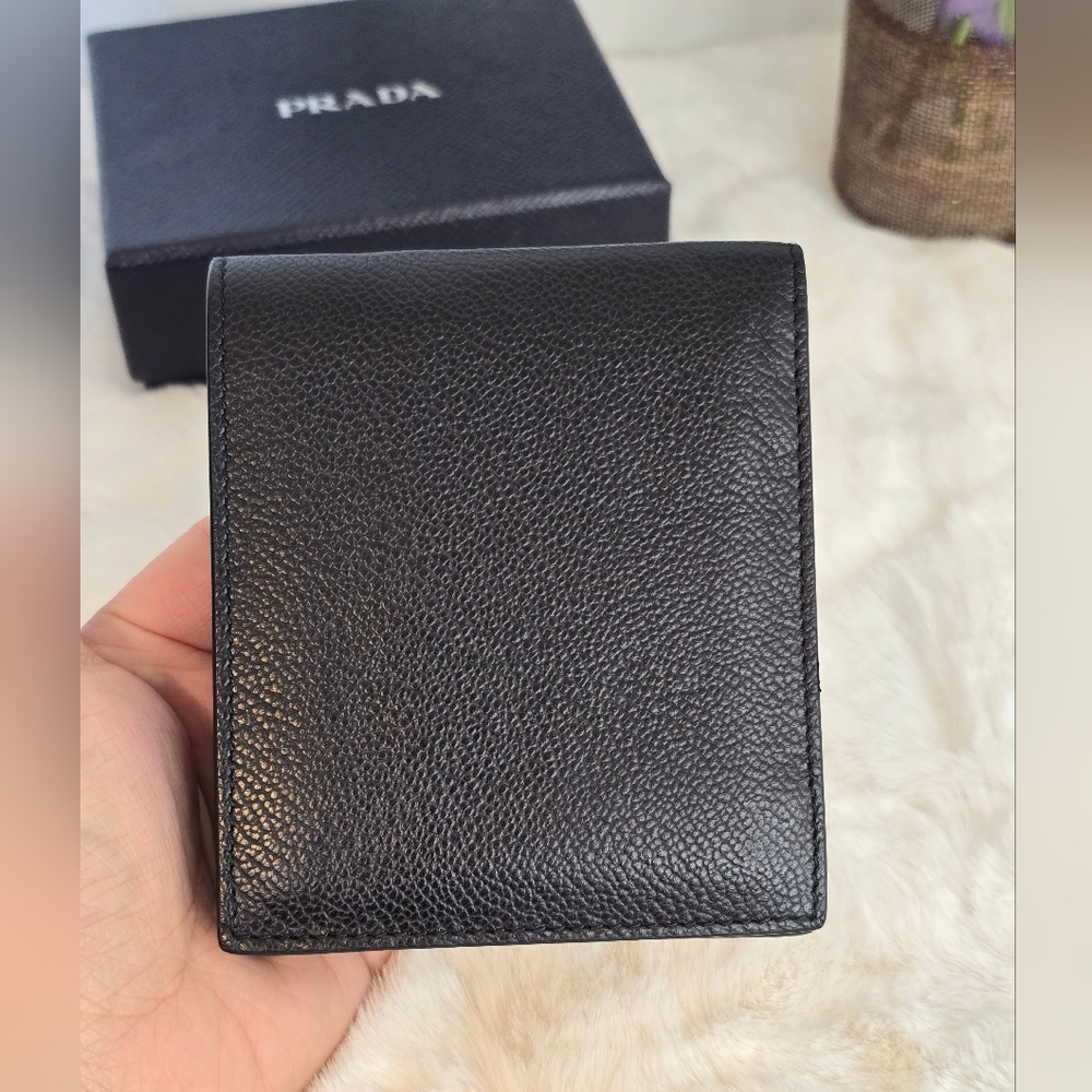 NWT❤️Prada Black Navy Vitello Micro Grain Leather Men Wallet - Picture 11 of 14